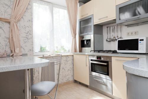 ApartLux Savelovskaya President tesisinde mutfak veya mini mutfak