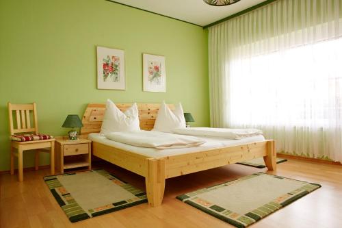 Postel nebo postele na pokoji v ubytování Weingut Sommerhof