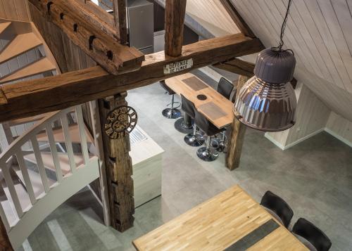 Appartement style industriel avec terrasse