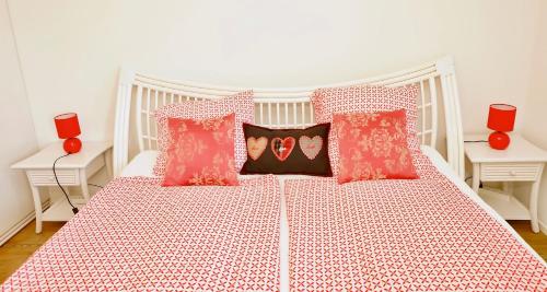 Una cama o camas en una habitación de Cave Du Treyblanc