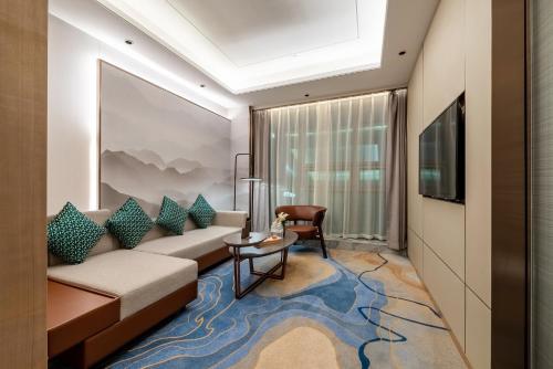 Gallery image of Auto City Ruili Hotel in Jiading