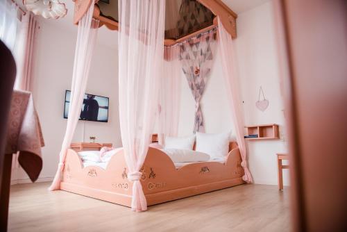 Ένα ή περισσότερα κρεβάτια σε δωμάτιο στο Allmanns-Kroog