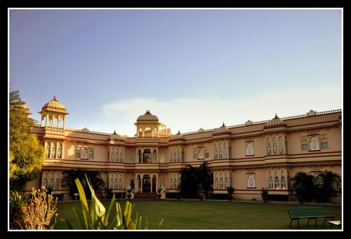Zahrada ubytování jüSTa Rajputana Resort & Convention Centre, Udaipur