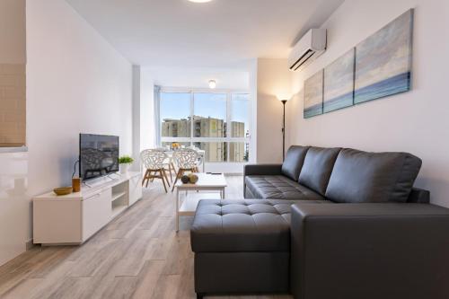 Apartamento Frente al Mar Avenida Alay, Benalmádena – Updated ...