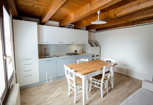 Una cocina o cocineta en ALLOGGI G e G