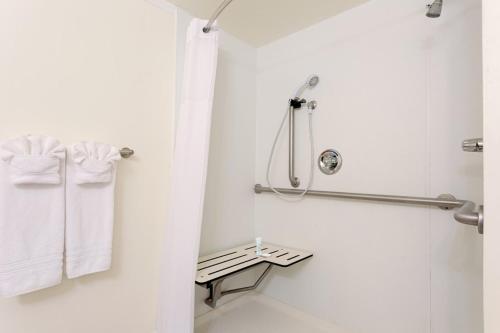 Gallery image of Travelodge by Wyndham Orange County Airport/ Costa Mesa in Costa Mesa