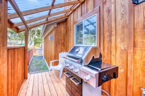Modern Upscale Seaside Beach House – Photos 4