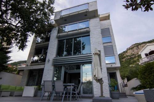 Gallery image of Lux Villa Ivan Budva in Budva