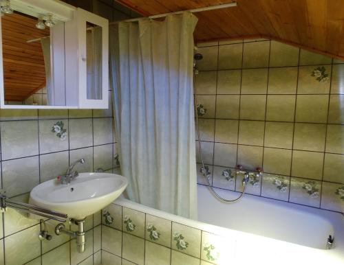 Kylpyhuone majoituspaikassa Apartments Horvat