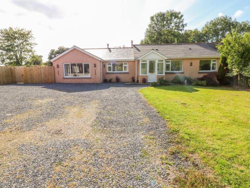 1 Homecroft Bungalows – Photos 2