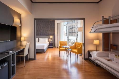 Hotel Madrid Plaza de España, Affiliated by Meliá Image