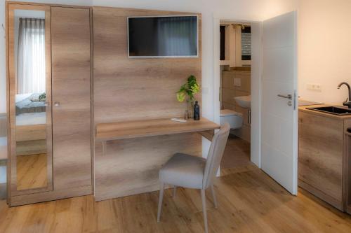 Η κουζίνα ή μικρή κουζίνα στο Suite/ Familienzimmer Arnsberg