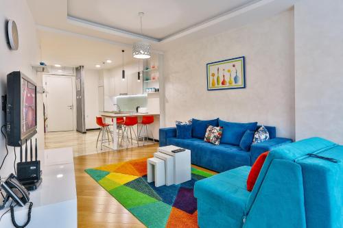 DeLux and Urban apartments Hotel Tre Canne Budvaにあるシーティングエリア