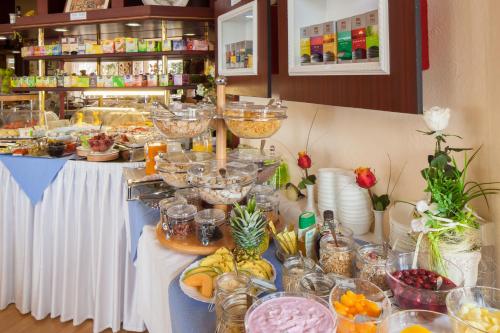 Jídlo v hotelu nebo okolí