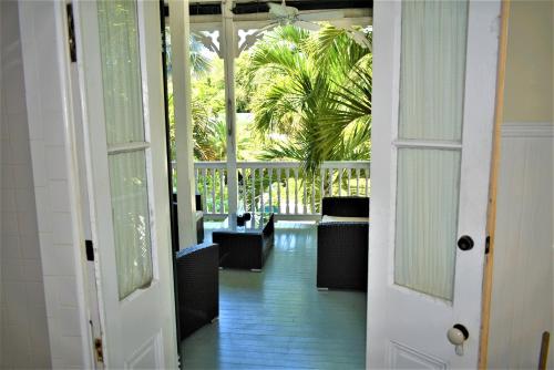 Μπαλκόνι ή βεράντα στο Simonton Court Historic Inn & Cottages
