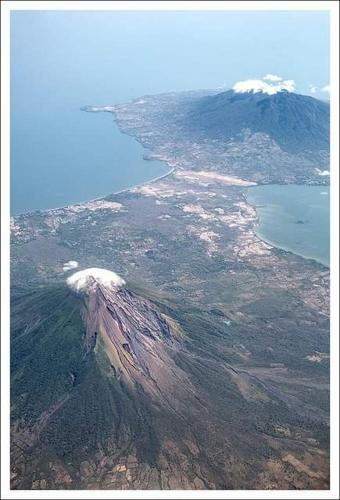 an aerial view of a mountain and a body of water at Casa Krisdalia in Moyogalpa