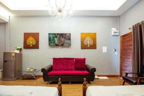 Χώρος καθιστικού στο Amantra homestay & village