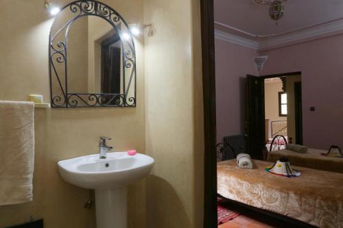 Kylpyhuone majoituspaikassa Hotel Soleil Imlil