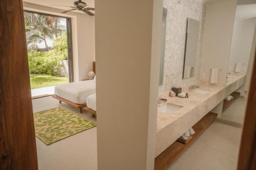 Kúpeľňa v ubytovaní ApartHotel Ebb Ti Kaan Tulum-Luxury Condos-