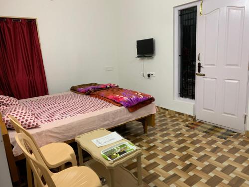 Gallery image of Vignesh holiday inn in Kotagiri
