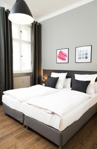 BENSIMON apartments Charlottenburg photo 3