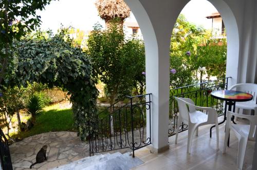 Gallery image of Kostas' Garden in Roda