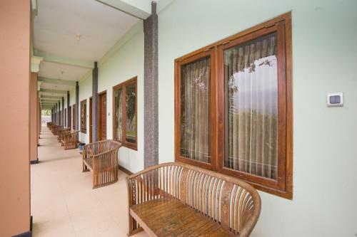 Posezení v ubytování Hotel Bumi Bermi Permai near Bermi Eco Park Mitra RedDoorz