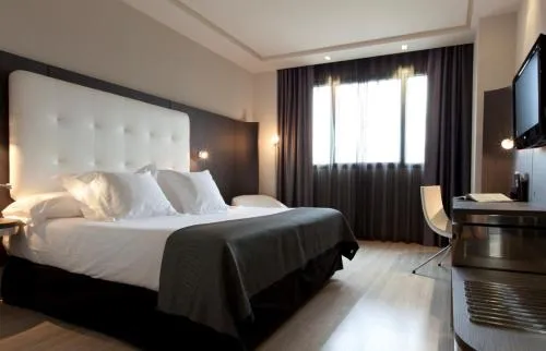 Hotel Maydrit Airport photo 3