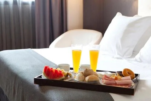 Hotel Maydrit Airport photo 4