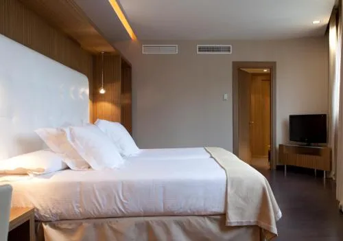 Hotel Maydrit Airport photo 11