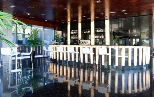 Hotel Maydrit Airport Image