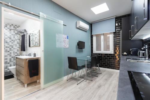 Kuchyň nebo kuchyňský kout v ubytování Plaza Mayor Apartment