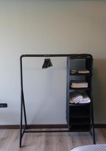 Ein Bett oder Betten in einem Zimmer der Unterkunft Chalkida Seafront Apartment