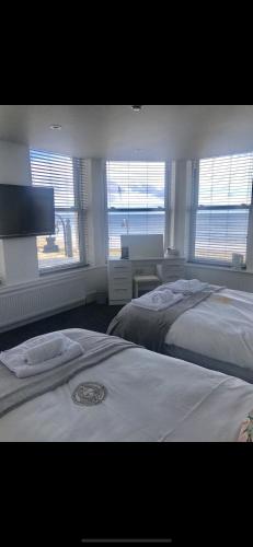 Кровать или кровати в номере The Savoy