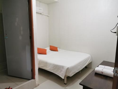 Ένα ή περισσότερα κρεβάτια σε δωμάτιο στο Lodge88 ( l l )