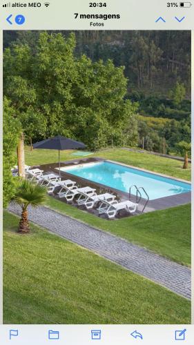 Bazén v ubytování Casa de Lemos nebo v jeho okolí