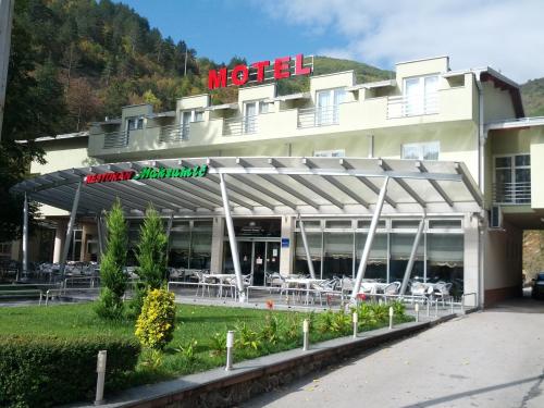 Γενική θέα στο βουνό ή θέα στο βουνό από  αυτό το μοτέλ