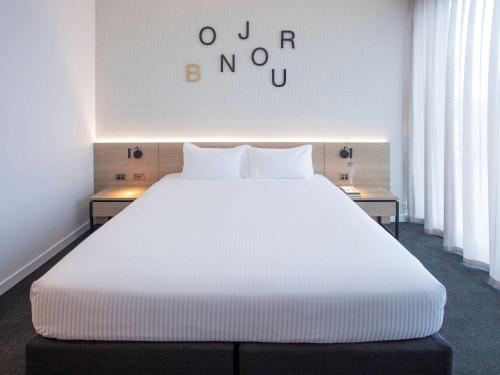 Novotel Melbourne South Wharf Image