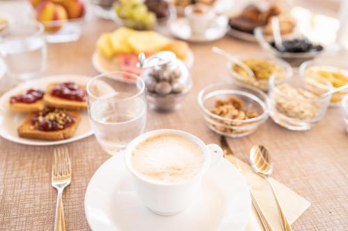 Mad på pensionatet eller i nærheden