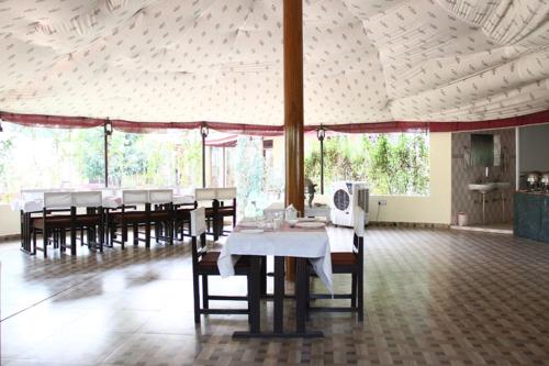 Restaurace v ubytování Jungle View Resort Ranthambhore