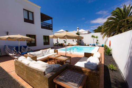 Gallery image of Villas Reina in Costa Teguise