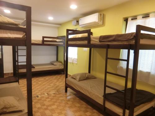 Bunk bed o mga bunk bed sa kuwarto sa Kochill - Relax & Stay -