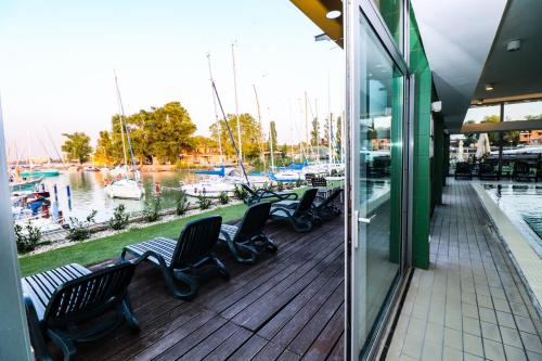 Фотография из галереи Hotel Yacht Wellness & Business в Шиофоке