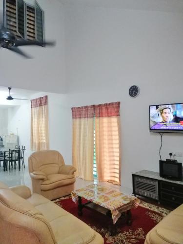 Televisyen dan/atau pusat hiburan di hayfa homestaymuslim private pool ipoh