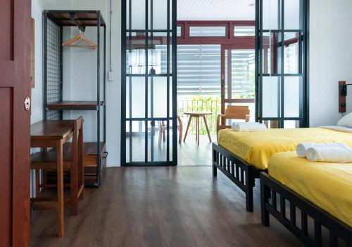 Gallery image of liaw base house in Bangkok