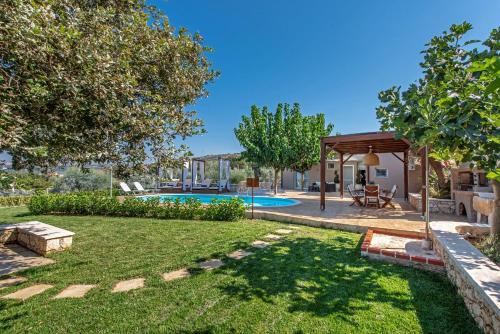 Πισίνα στο ή κοντά στο Villa4Dreams