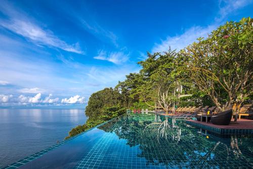Gallery image of Zenmaya Oceanfront Phuket, Trademark Collection by Wyndham in Patong Beach