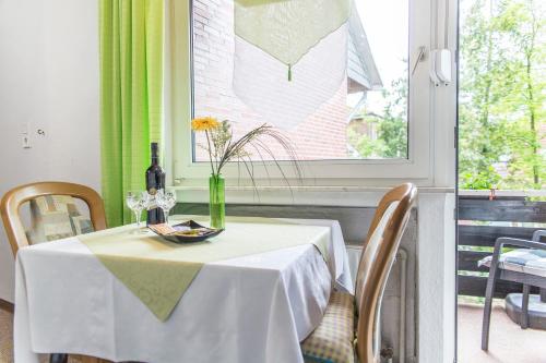 ห้องอาหารหรือที่รับประทานอาหารของ Hotel Garni Kröger