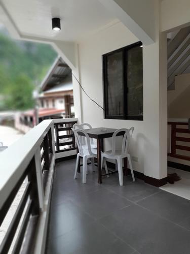 Balkón nebo terasa v ubytování Limestone View Inn