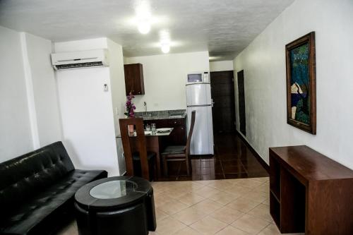 Dapur atau dapur kecil di Booking Dioh